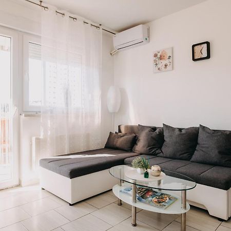 Apartment 10 圣马丁娜穆里 外观 照片